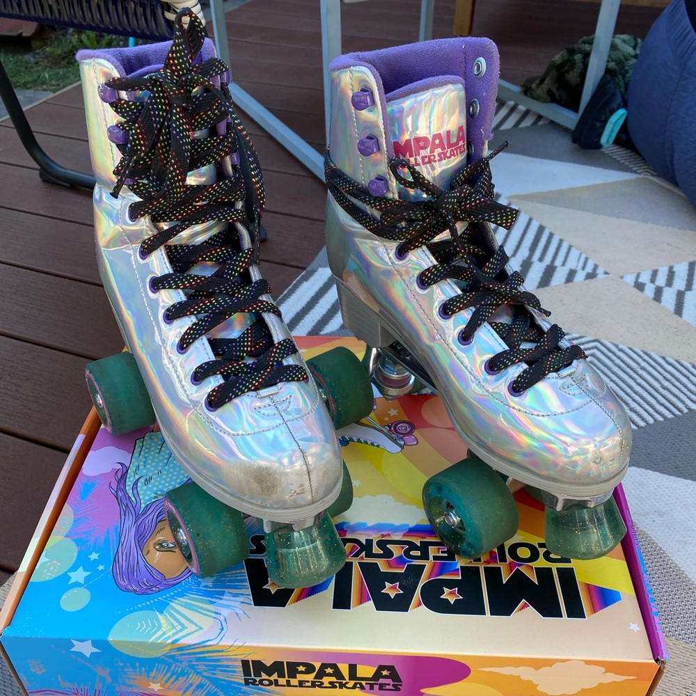 Impala Holographic Rollerskate Size 7